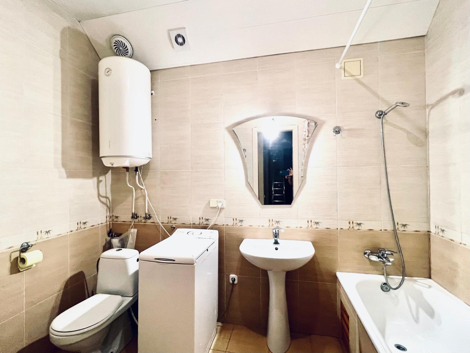 Apartment On Skorykovskyi Lane 4 Dnipro Exterior photo